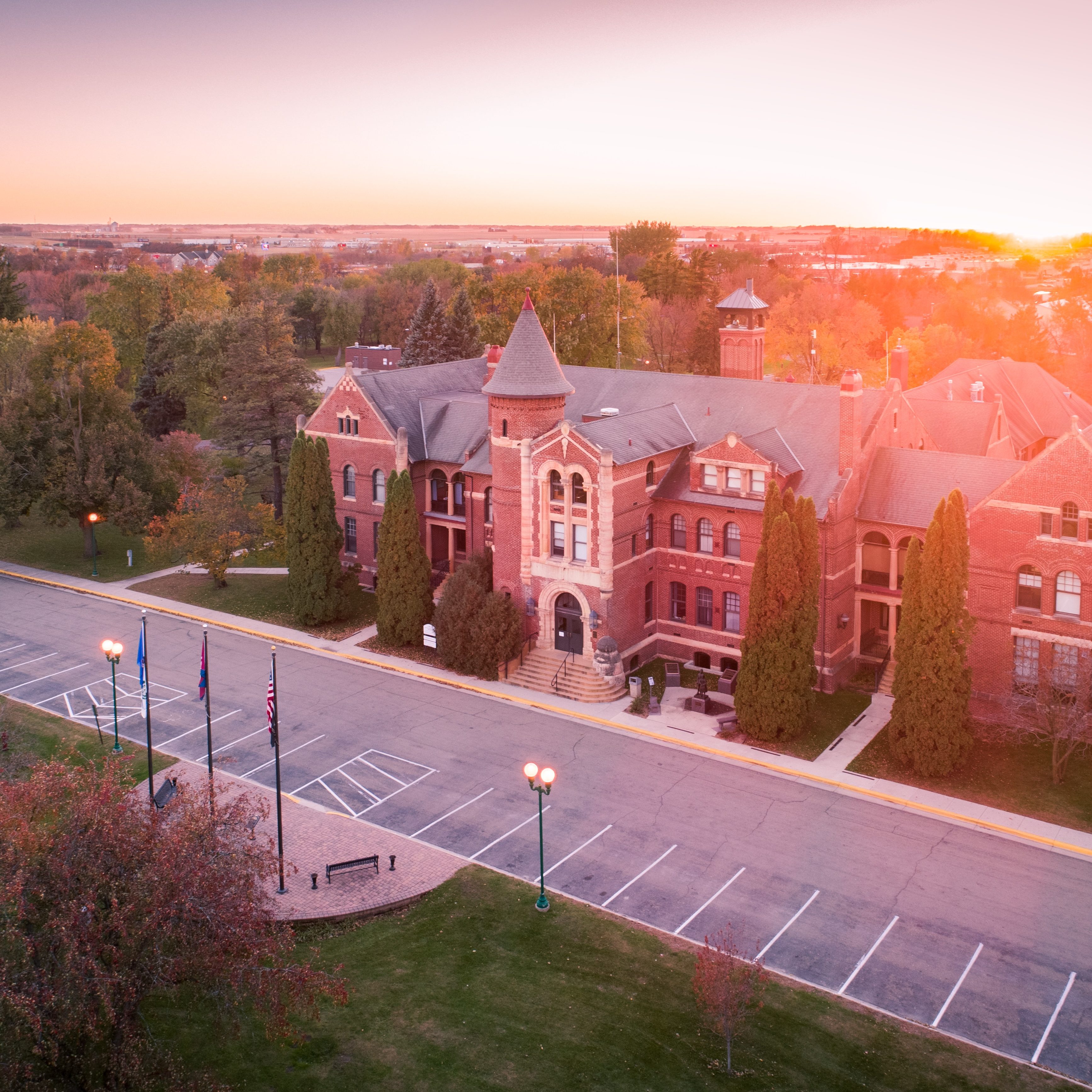 5 THINGS YOU CAN ONLY DO IN OWATONNA | Owatonna Area Chamber of